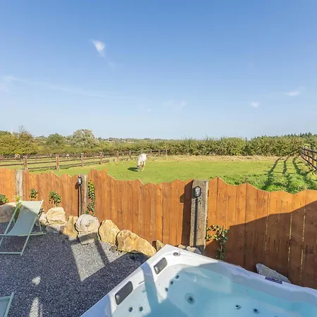 Les Tiny Du Pré Mathy - Insolites Avec Jacuzzi à Profondeville