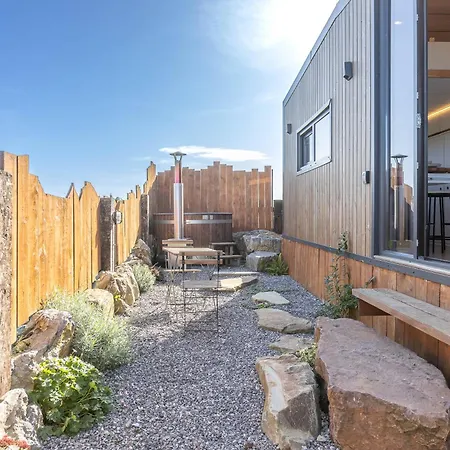 Les Tiny Du Pré Mathy - Insolites Avec Jacuzzi à Casa di campagna *