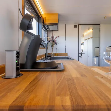 Les Tiny Du Pre Mathy - Insolites Avec Jacuzzi A * Profondeville