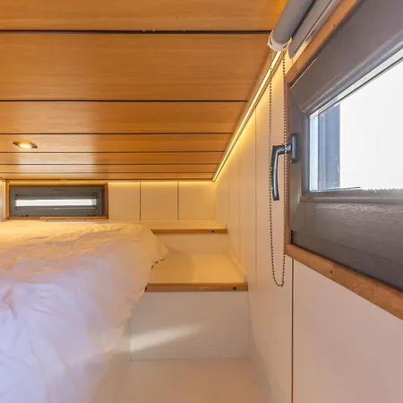 Les Tiny Du Pre Mathy - Insolites Avec Jacuzzi A