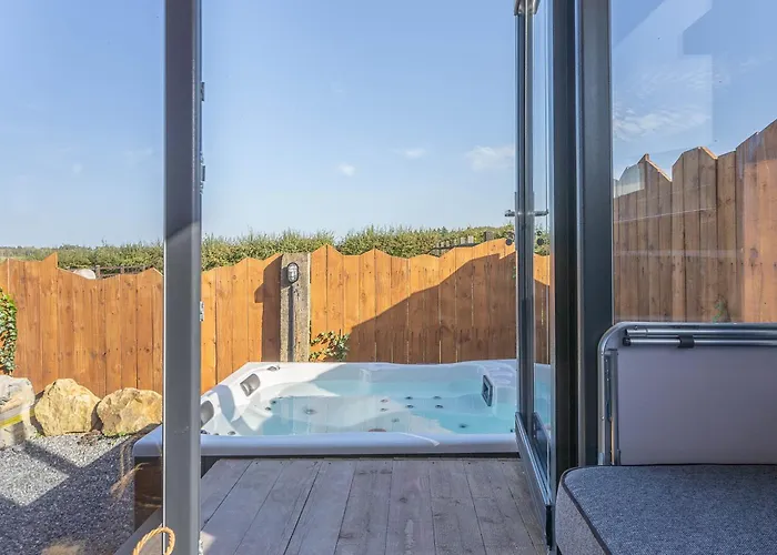 Les Tiny Du Pre Mathy - Insolites Avec Jacuzzi A Country house Profondeville