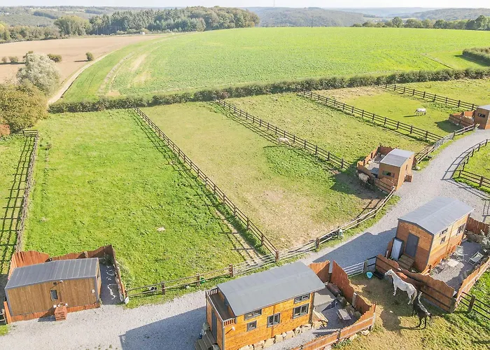 Les Tiny Du Pre Mathy - Insolites Avec Jacuzzi A Country house Profondeville